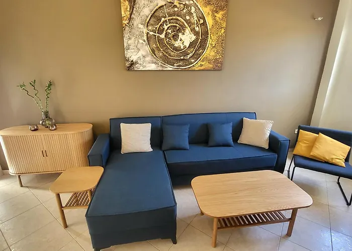 فيلة Aegean Helios غينادي